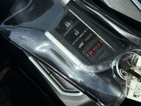 Used 2022 Acura MDX SH-AWD w/ Technology Package image 36