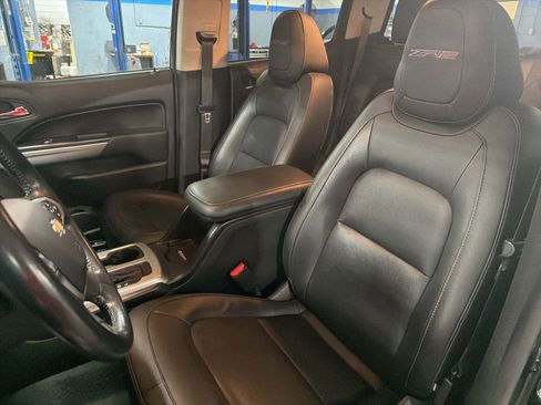 Used 2022 Chevrolet Colorado ZR2 w/ ZR2 Midnight Special Edition image 21