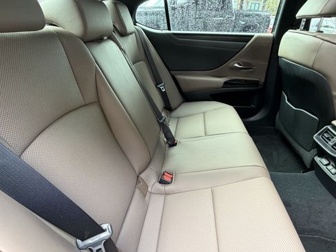 Used 2022 Lexus ES 350 w/ Premium Package FWD image 39