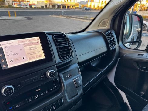 Used 2023 RAM ProMaster 2500 image 24