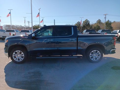 Used 2023 Chevrolet Silverado 1500 LTZ image 3