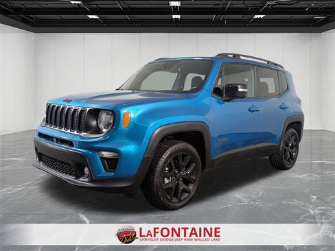 Certified 2022 Jeep Renegade Altitude w/ Convenience Group image 1