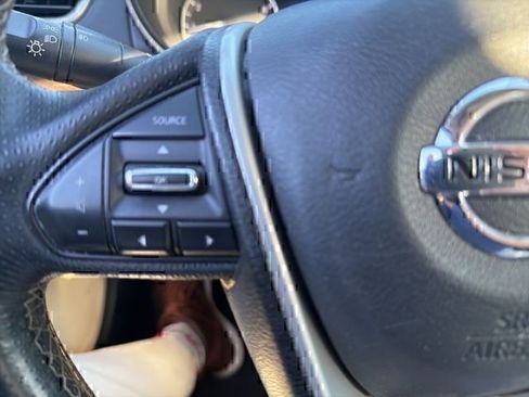 Used 2016 Nissan Maxima Platinum FWD image 11