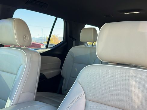 Certified 2023 Chevrolet Traverse Premier w/ LPO, Floor Liner Package image 20