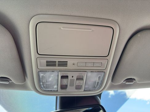 Used 2014 Honda Odyssey Touring image 20