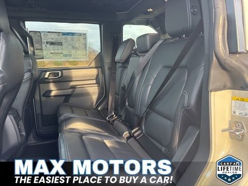 New 2025 Ford Bronco Outer Banks w/ Sasquatch Package image 35