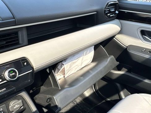 Certified 2024 Honda Pilot Touring image 10