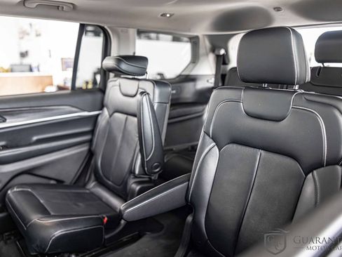 Used 2021 Jeep Grand Cherokee L Limited image 34