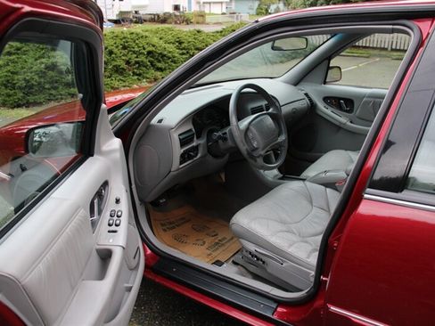 Used 1995 Buick Regal Custom image 5