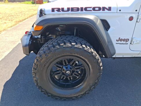 Used 2022 Jeep Wrangler Unlimited Rubicon AWD/4WD image 26