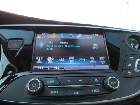 Certified 2020 Buick Envision Premium w/ Driver Confidence Package AWD/4WD image 25