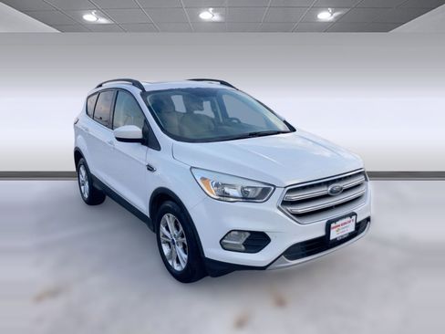 Used 2018 Ford Escape SE image 6