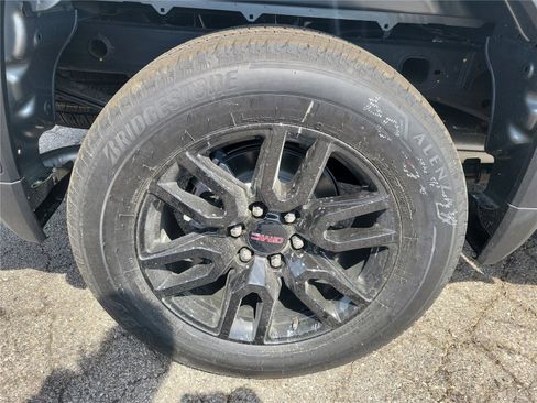 New 2026 GMC Sierra 1500 Elevation AWD/4WD image 5