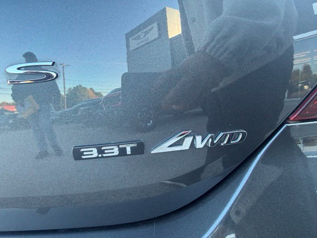 Used 2022 Genesis G70 3.3T w/ Sport Advanced Package AWD/4WD image 12