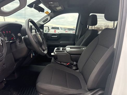 Used 2022 Chevrolet Silverado 1500 Custom image 5