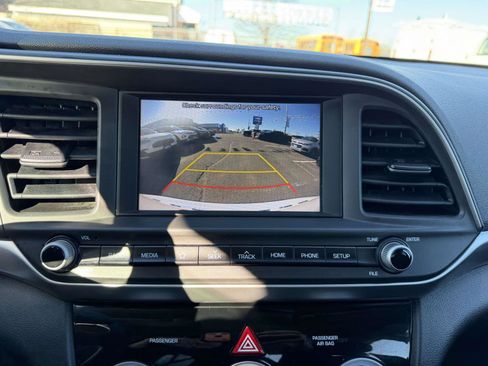 Used 2019 Hyundai Elantra SEL w/ Cargo Package FWD image 24
