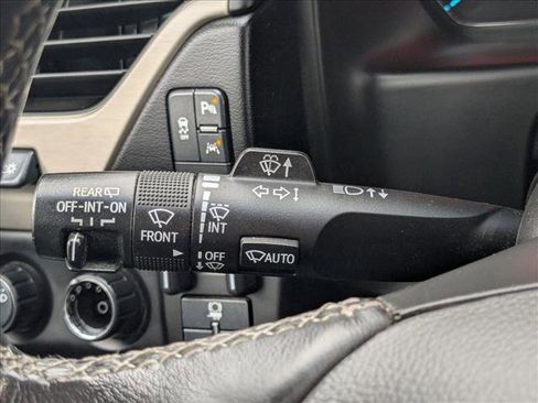 Used 2020 GMC Yukon XL Denali image 22