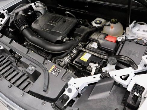 Used 2023 GMC Acadia SLE image 14