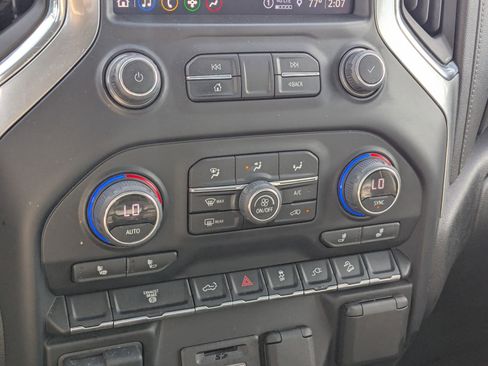 Used 2022 Chevrolet Silverado 3500 LTZ image 23