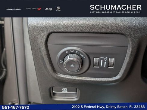 New 2026 Jeep Grand Cherokee Limited w/ Luxury Tech Group II AWD/4WD image 25