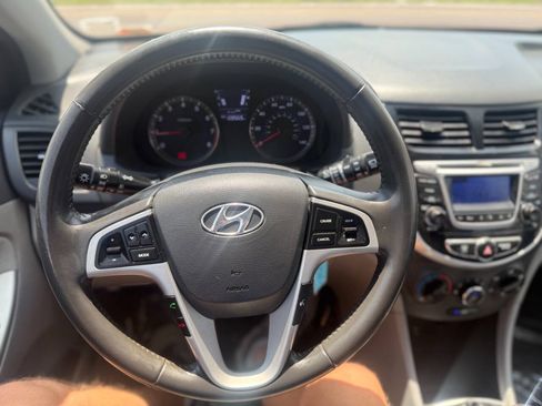 Used 2014 Hyundai Accent SE FWD image 14