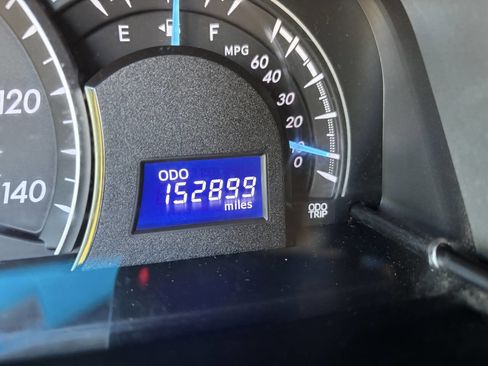 Used 2013 Toyota Camry LE image 22