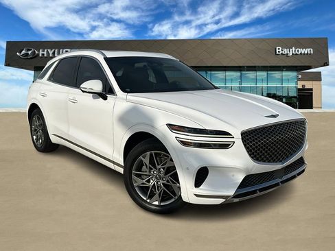 Used 2022 Genesis GV70 2.5T w/ Advanced Package image 1