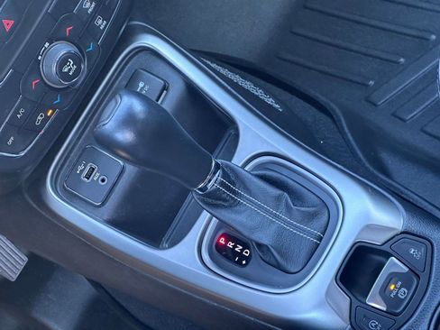 Used 2021 Jeep Compass Latitude w/ Sun and Sound Group image 17