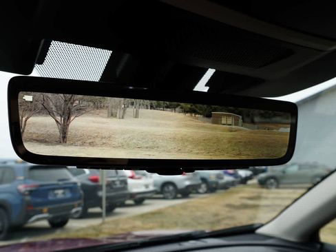 Used 2025 Subaru Outback Touring image 33