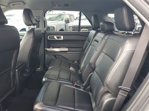 Used 2023 Ford Explorer XLT w/ Equipment Group 202A image 12