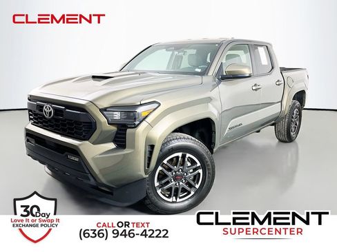 Used 2025 Toyota Tacoma TRD Sport image 1