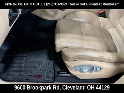 Used 2020 Porsche Macan AWD/4WD image 18