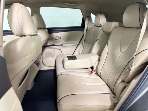 Used 2014 Toyota Venza Limited w/ Tow Prep Package image 13