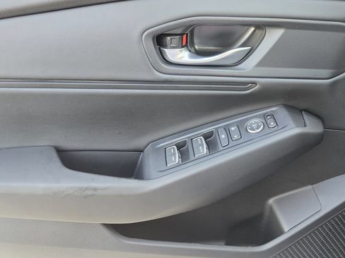 Certified 2025 Honda Accord SE image 25
