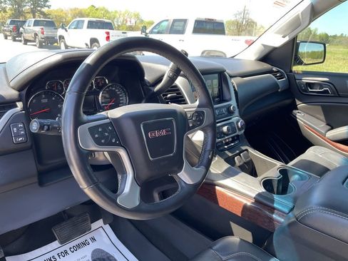 Used 2017 GMC Yukon SLT w/ Open Road Package image 22