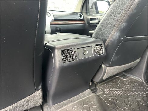 Used 2017 Toyota Tundra Limited w/ Limited Premium Package AWD/4WD image 18