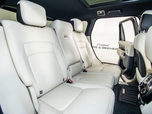 Used 2021 Land Rover Range Rover AWD/4WD image 17