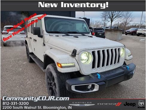 Used 2022 Jeep Wrangler Unlimited Sahara w/ Cold Weather Group image 1