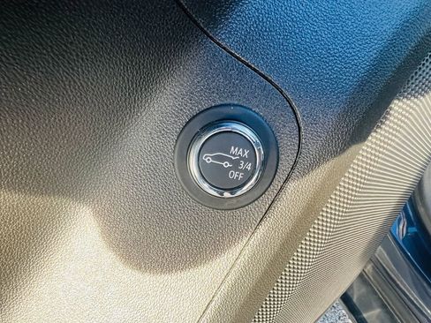 Used 2019 GMC Acadia SLE image 14