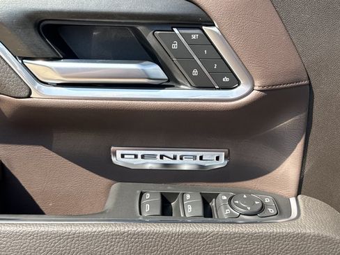New 2026 GMC Sierra 1500 Denali w/ Denali Reserve Package AWD/4WD image 19
