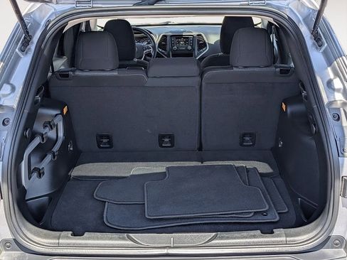 Used 2016 Jeep Cherokee Sport AWD/4WD image 15