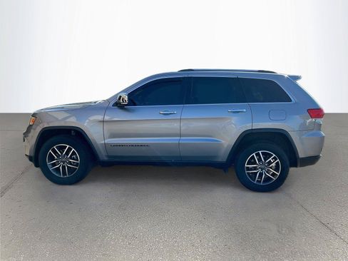 Used 2019 Jeep Grand Cherokee Limited AWD/4WD image 7