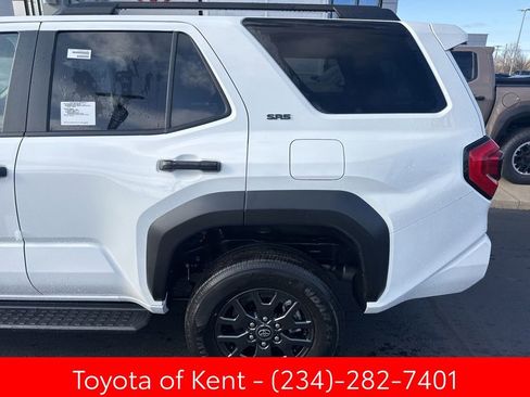 New 2026 Toyota 4Runner SR5 image 4
