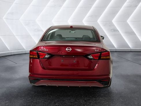 Used 2024 Nissan Altima 2.5 SV image 5