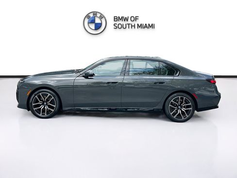 Used 2023 BMW 740i 740i w/ Parking Assistance Package image 4