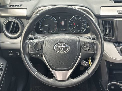 Used 2016 Toyota RAV4 XLE w/ Four Season Floor Mat Package AWD/4WD image 22