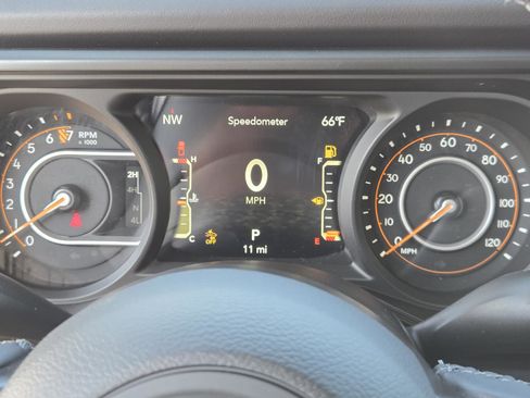 New 2026 Jeep Gladiator Mojave image 17