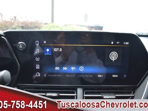 Certified 2025 Chevrolet Trax LT FWD image 31
