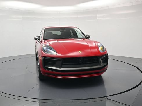 Certified 2024 Porsche Macan Turbo AWD/4WD image 45