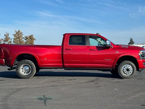 New 2026 RAM 3500 Limited image 2